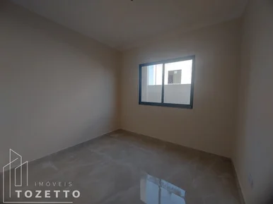 Casa à Venda Com Churrasqueira Em Uvaranas No Cidade Jardim
