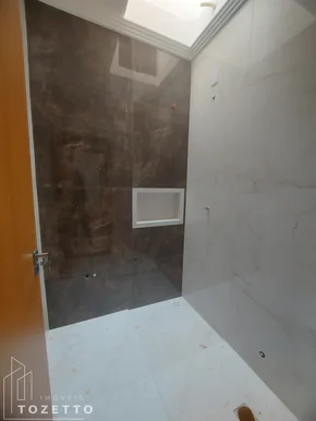 Lar De 3 Quartos E Suíte à Venda Em Uvaranas, Cidade Jardim