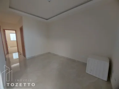 <strong>Casa com SUITE e CHURRASQUEIRA à venda em Uvaranas</strong>