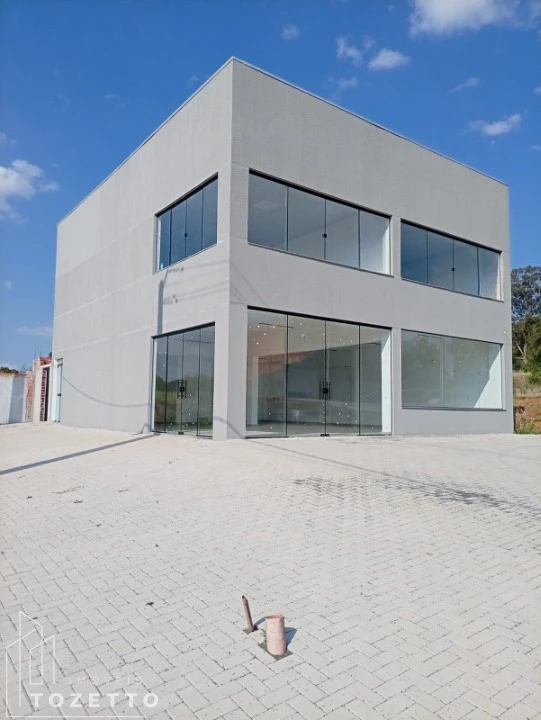 Sala Comercial Térrea Para Locação  115m² | Recanto Brasil