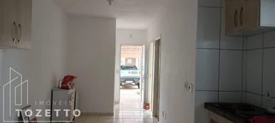 Uma Casa De Esquina E Com Churrasqueira Esperando Por Você!