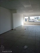 <strong>Locação de Duas Salas Comerciais piso superior</strong>