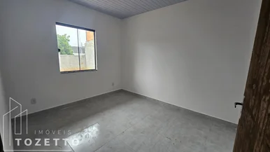 Casa Com Passagem Lateral No Contorno (athenas)