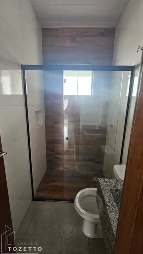 Excelente Casa Com Suíte No Contorno!