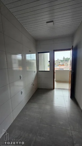 Excelente Casa Com Suíte No Contorno!