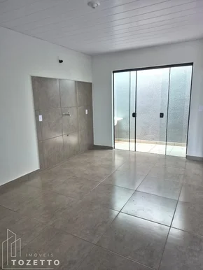 <strong>Oportunidade ! Casa com garagem coberta no Costa Rica!</strong>