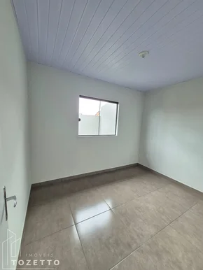 Oportunidade ! Casa Com Garagem Coberta No Costa Rica!