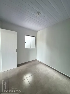 Oportunidade ! Casa Com Garagem Coberta No Costa Rica!