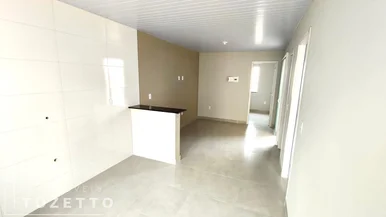 Casa Com Amplo Terreno No Jardim Royal