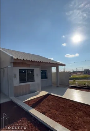 <strong>Casa com edícula no Condomínio Girassol</strong>