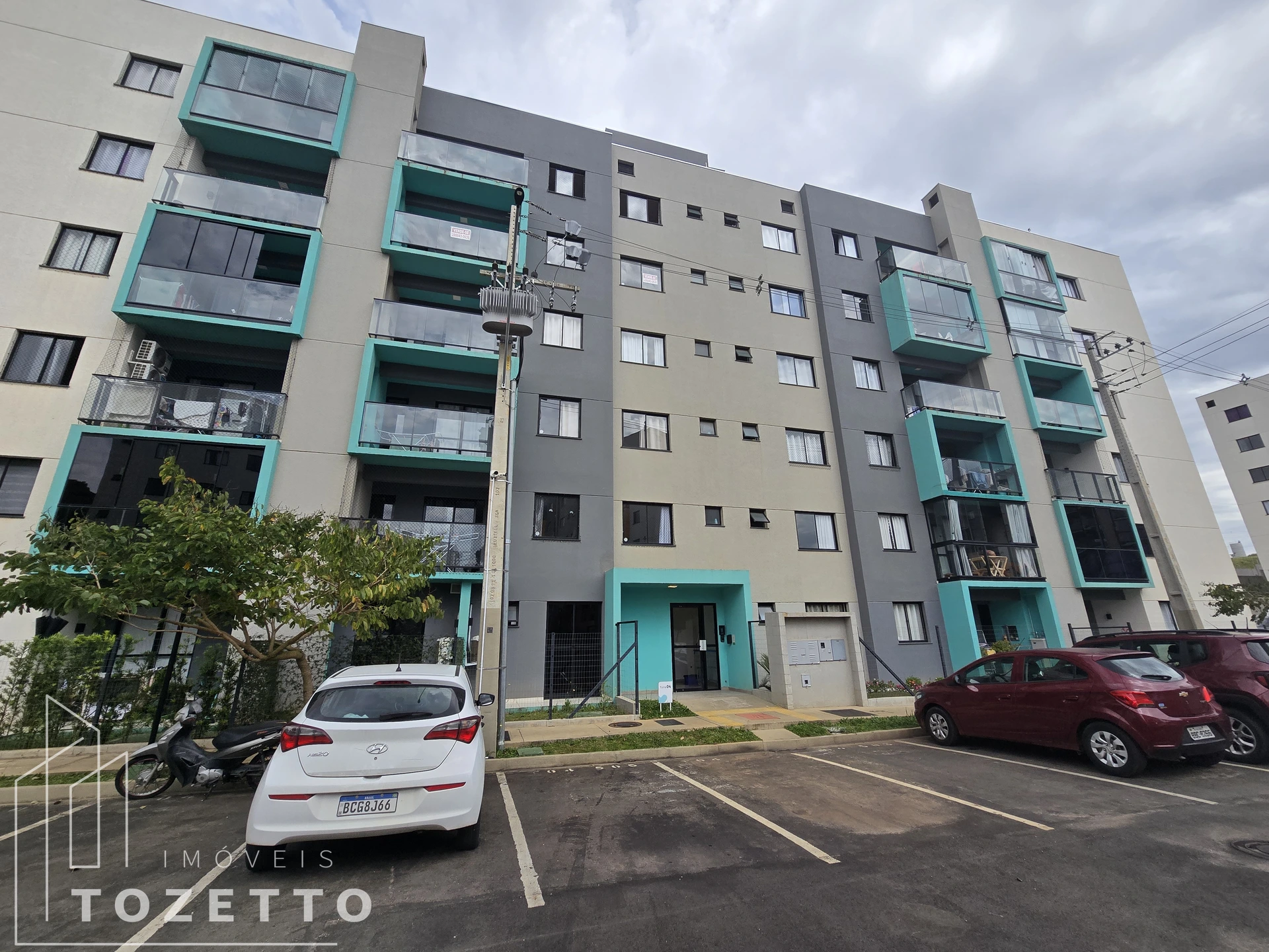 <strong>Apartamento à venda e locação no Vista Uvaranas (2qs)</strong>