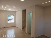 <strong>Sobrado com suíte  no Órfãs, São José</strong>