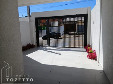 <strong>Sobrado semi mobiliado e decorado no Órfãs</strong>