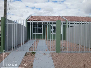 Casa No Jardim Amália Com Ampla Sobra De Terreno Nos Fundos!