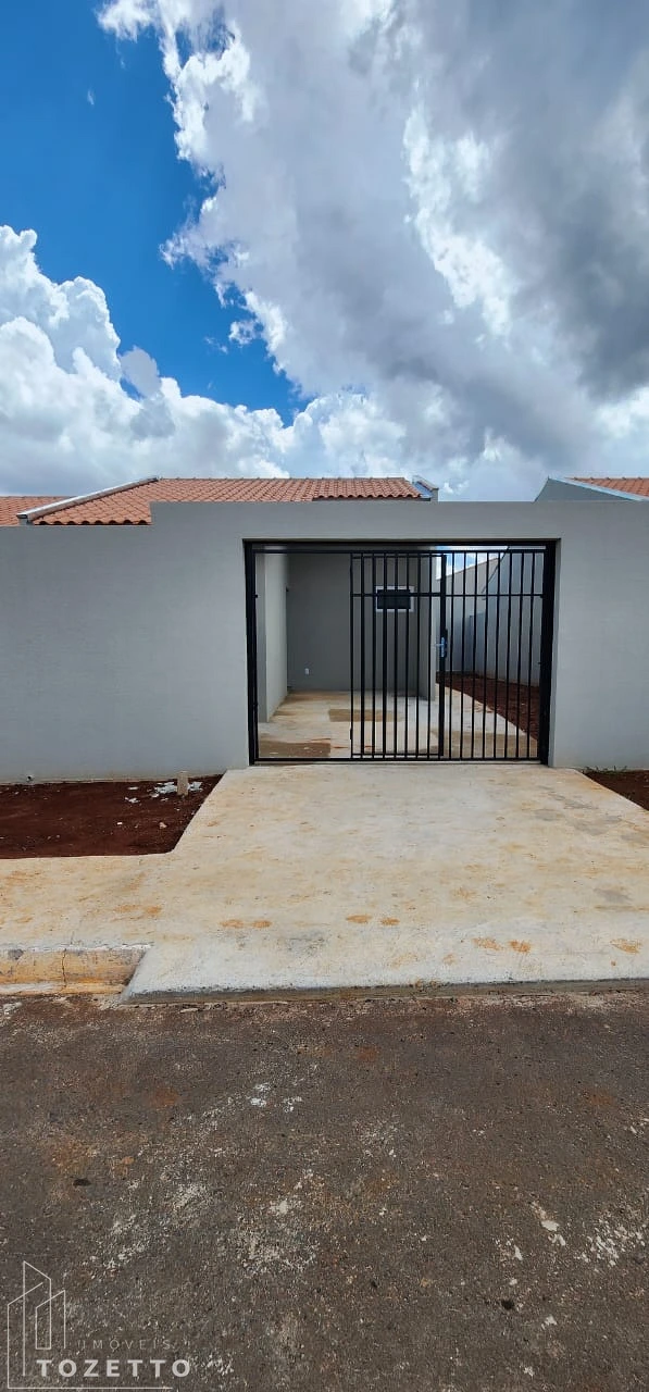 Casa Com Passagem Lateral No Jardim Royal