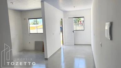 <strong>Excelente imóvel com passagem lateral- Lagoa Dourada</strong>