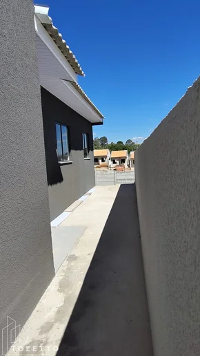 Excelente Imóvel Com Passagem Lateral- Lagoa Dourada