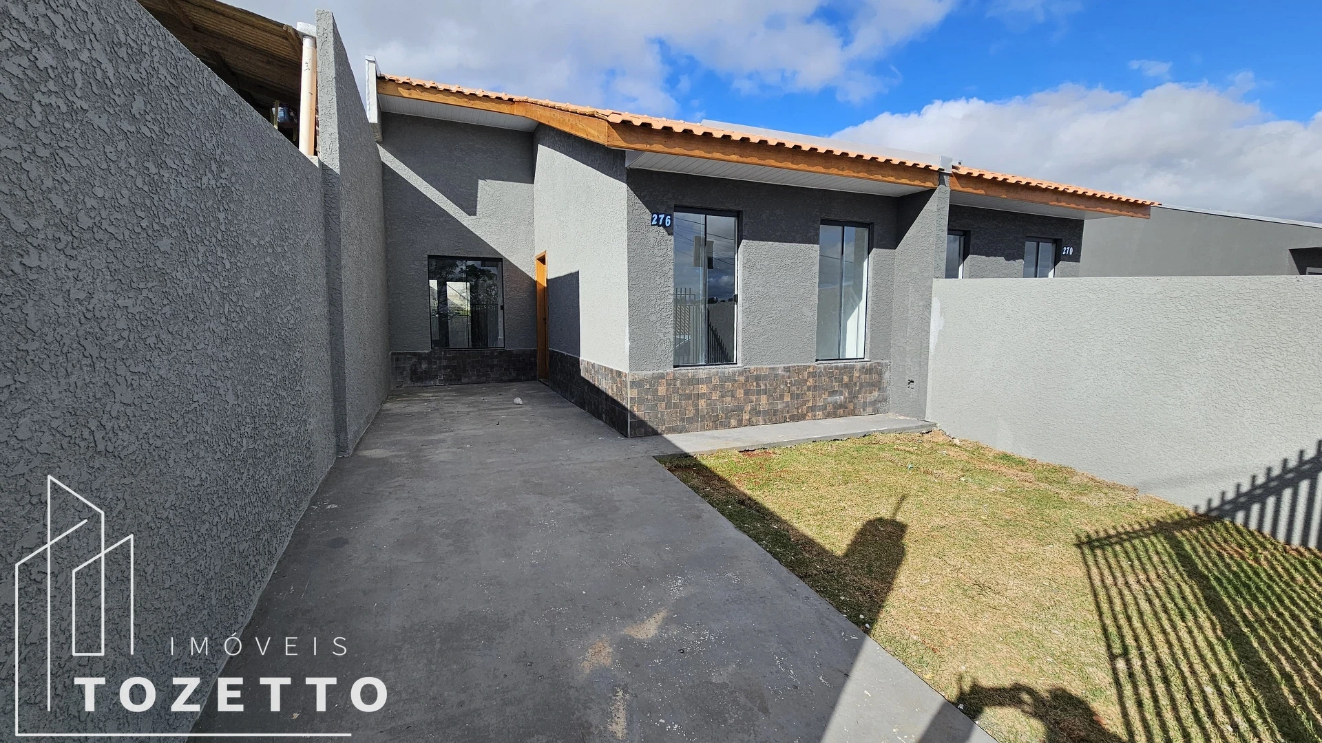 <strong>Excelente imóvel no Jardim Cachoeira com amplo terreno !</strong>