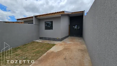 Excelente Casa Com Amplo Terreno à Venda No Jardim Cachoeira