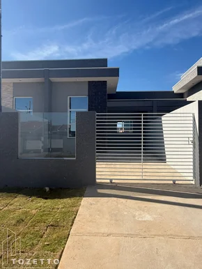 <strong>Casa 3 quartos sendo 1 suíte ! Dona Marly</strong>