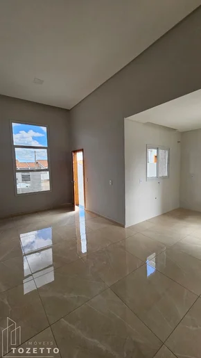 Casa 3 Quartos Sendo 1 Suíte ! Dona Marly