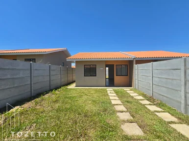 <strong>Casa de 2 quartos para locação no Colônia Dona Luiza</strong>