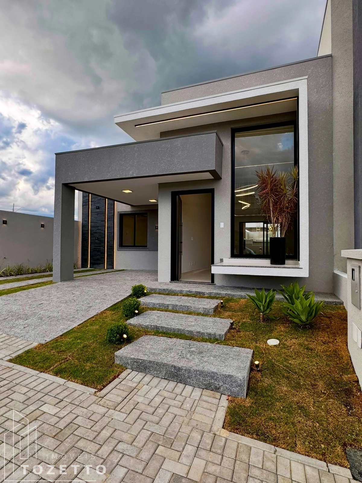 <strong>Casa de alto padrão no Bosque Mistral</strong>