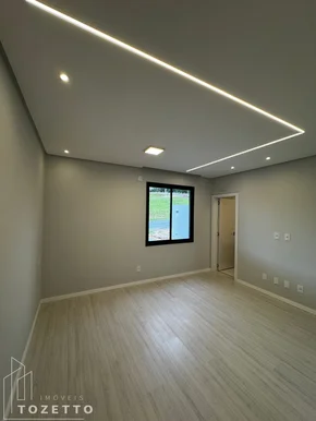 Casa De Alto Padrão No Bosque Mistral