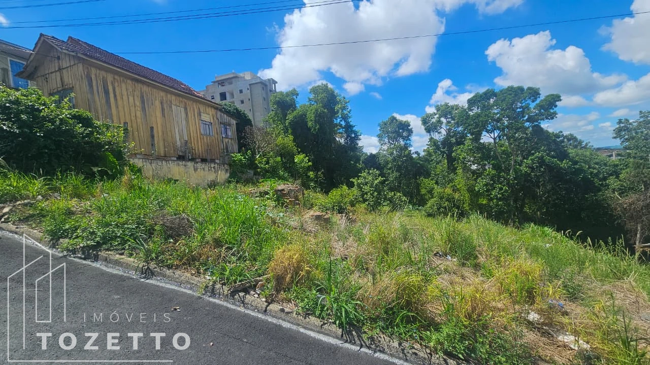 <strong>Terreno à Venda no Centro de Ponta Grossa</strong>