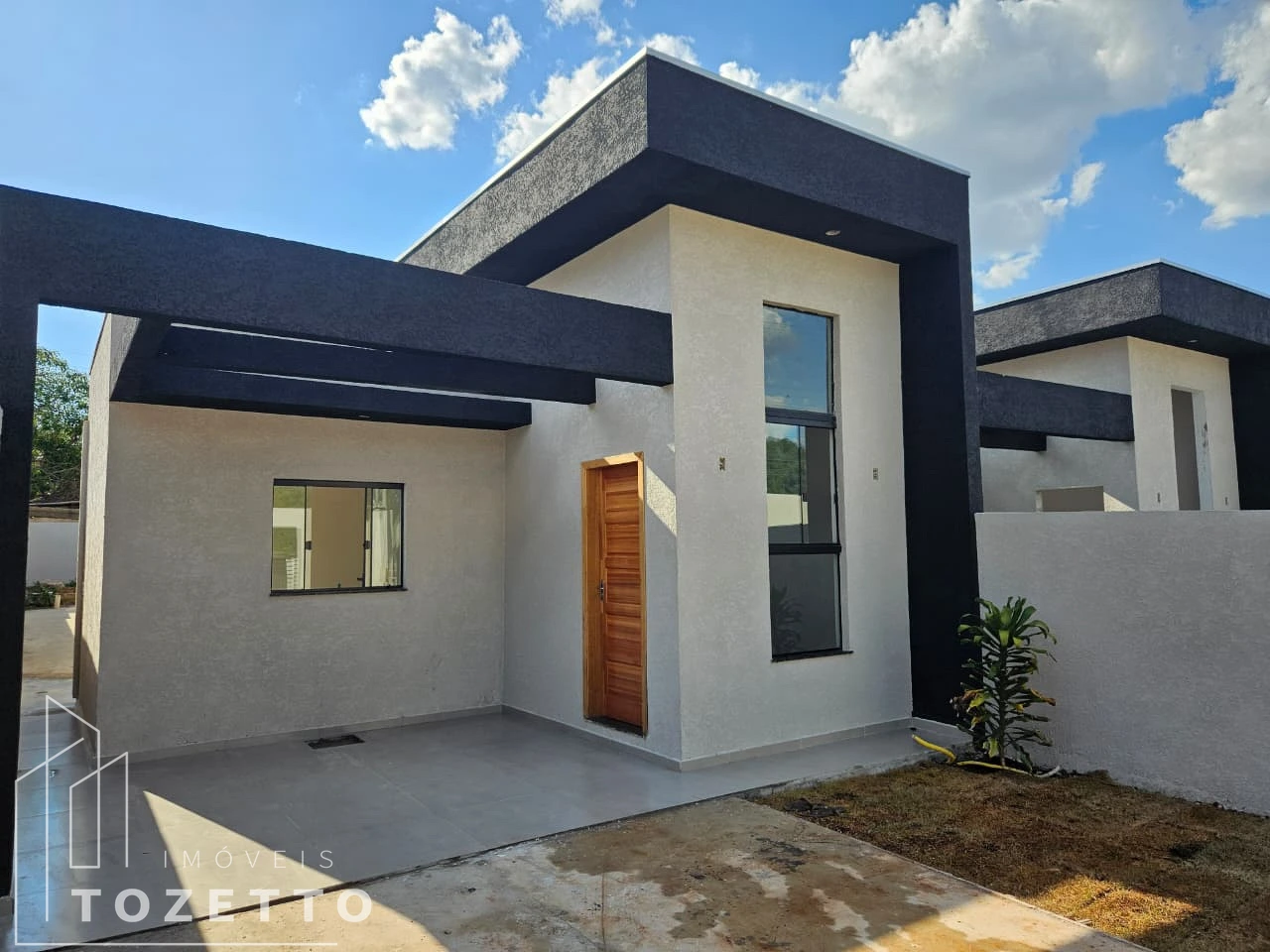 <strong>Excelente imóvel em laje e pé direito alto !</strong>