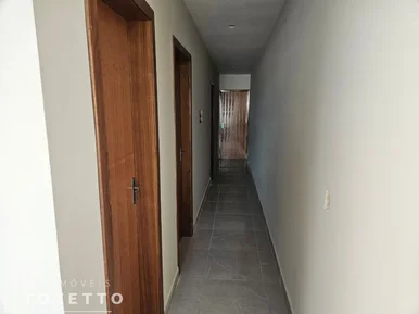 Excelente Imóvel Em Laje E Pé Direito Alto !