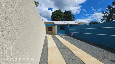 Casa Com 3 Quartos E Amplo Terreno - Lagoa Dourada