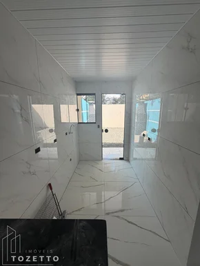 Casa Com 3 Quartos E Amplo Terreno - Lagoa Dourada