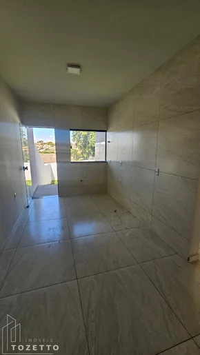 <strong>Casa em Laje com amplo terreno nos fundos! Cipa</strong>