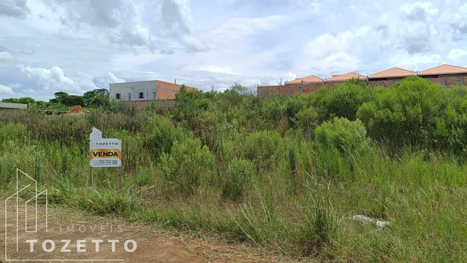 <strong>TERRENO NO BAIRRO IMIGRANTES COM 476 MTS VALOR R$238.000</strong>