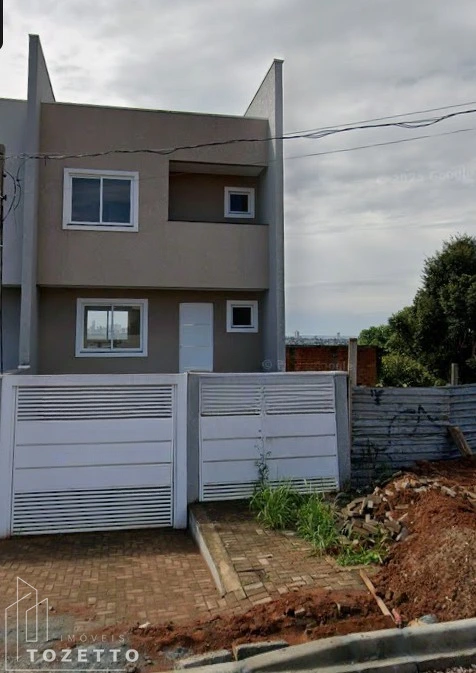 <strong>Esse lindo sobrado está prontinho e esperando por você!</strong>