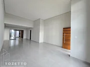 <strong>Excelente casa à venda no Res. Ecoville I no bairro Contorno</strong>