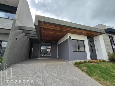 <strong>Excelente casa à venda no Res. Ecoville I no bairro Contorno</strong>