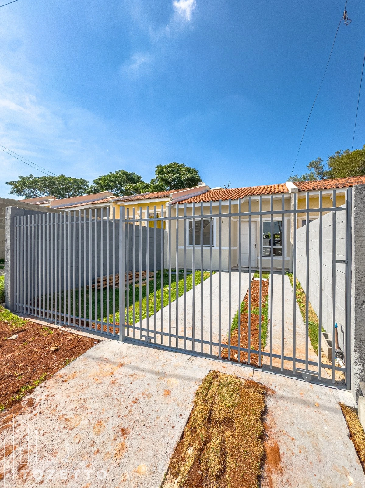 <strong>Casa com amplo terreno nos fundos no Campo Belo, Uvaranas</strong>