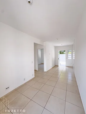 Casa  Com Amplo Terreno Nos Fundos No Campo Belo, Uvaranas