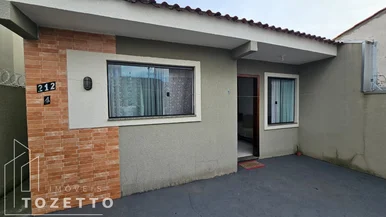 <strong>Casa em residencial toda em laje ! Uvaranas</strong>