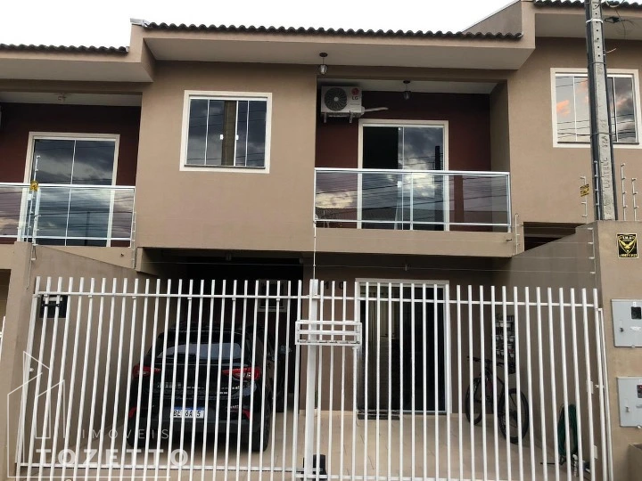 <strong>Sobrado Semimobiliado, na Vila Marina.</strong>