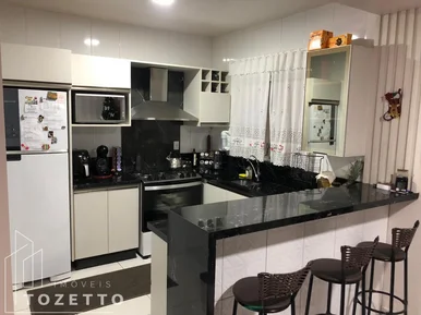 Sobrado Semimobiliado, Na Vila Marina.