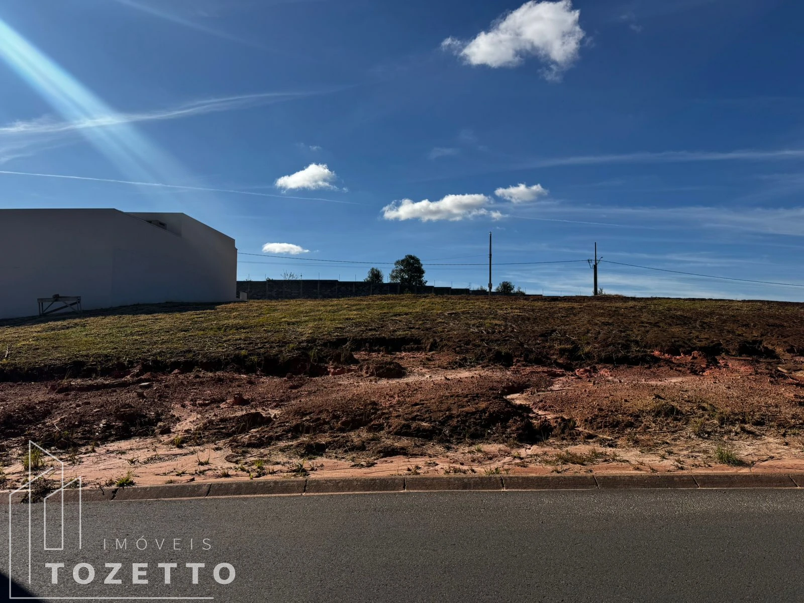 <strong>Terreno no Condomínio EOS Mirante - Contorno</strong>