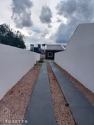 <strong>Casa de fundos com entrada individual com amplo espaço !</strong>