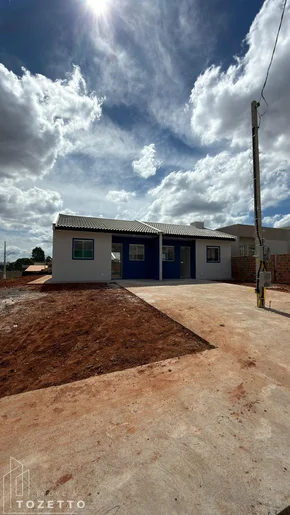 <strong>Casa de esquina com amplo terreno no Parque Royal</strong>