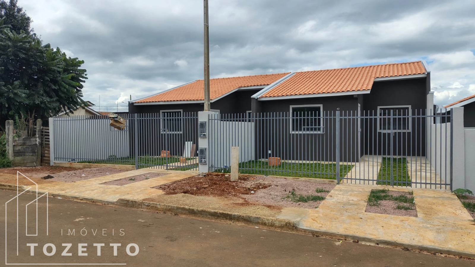 <strong>Casa com excelente localização no Jardim Amália</strong>