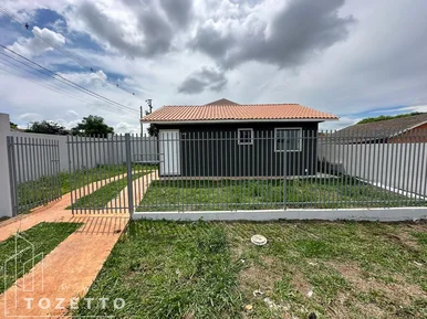 <strong>Casa de esquina à venda no Jardim Amália</strong>
