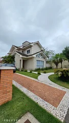 <strong>Casa sobrado no Condomínio Residencial Colina dos Frades</strong>