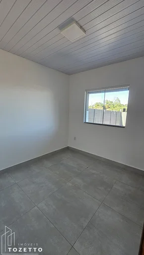 Casa Com Passagem Lateral à Venda No Gsp Em Uvaranas